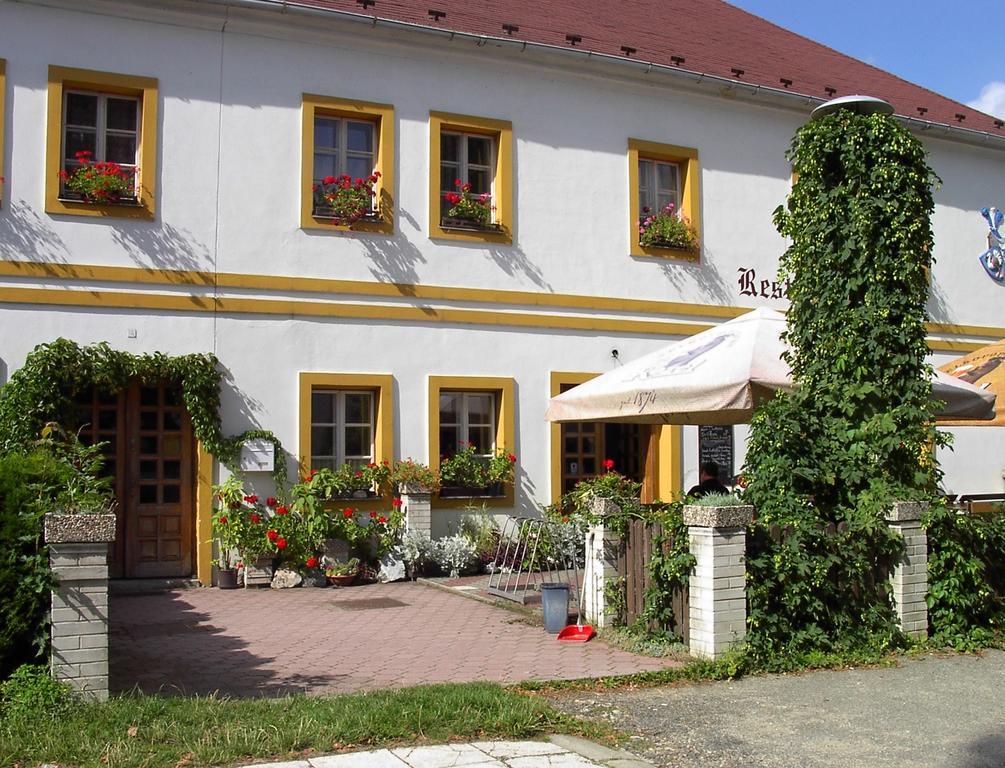 Pension A Restaurace Rudolec Cesky Rudolec Exterior photo